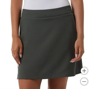 NWT‎ 32 Degrees Women's Skort Green